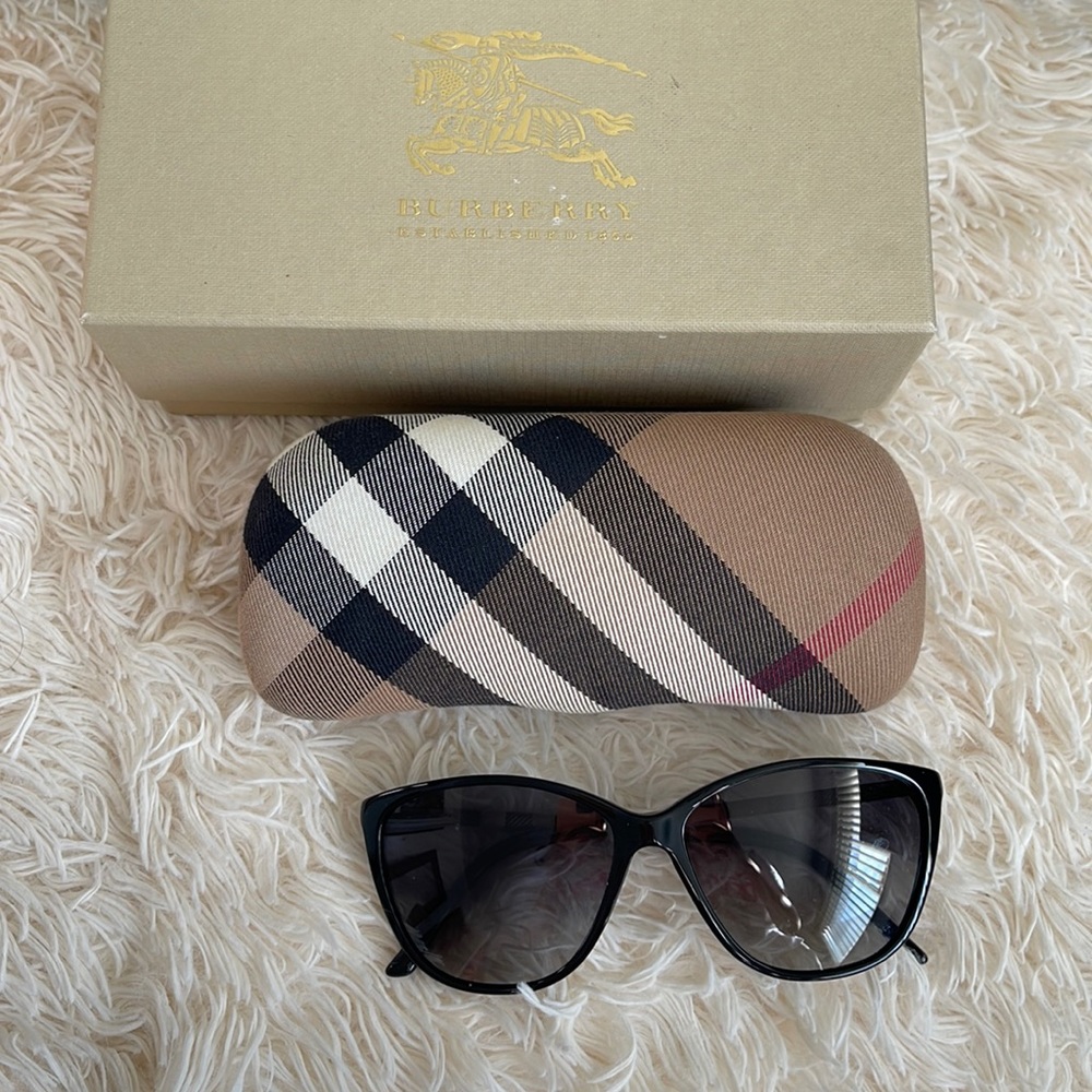 Burberry sunglasses